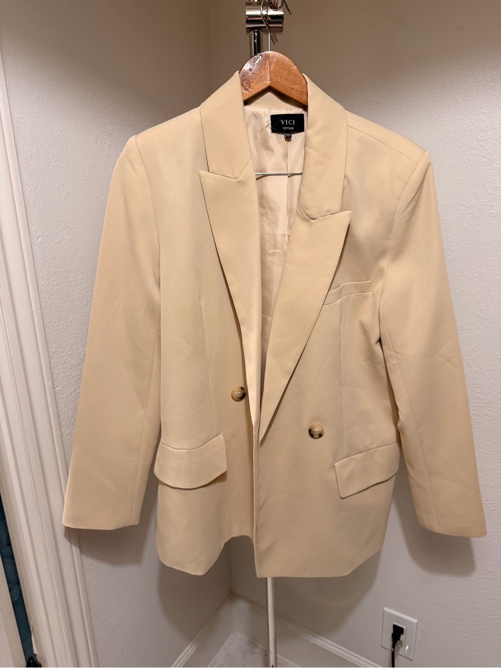 VICI Beige Double-Breasted Blazer Jacket